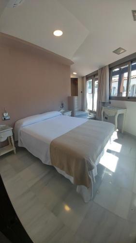 Apartamentos Torre De La Mezquita Kordoba Zewnętrze zdjęcie